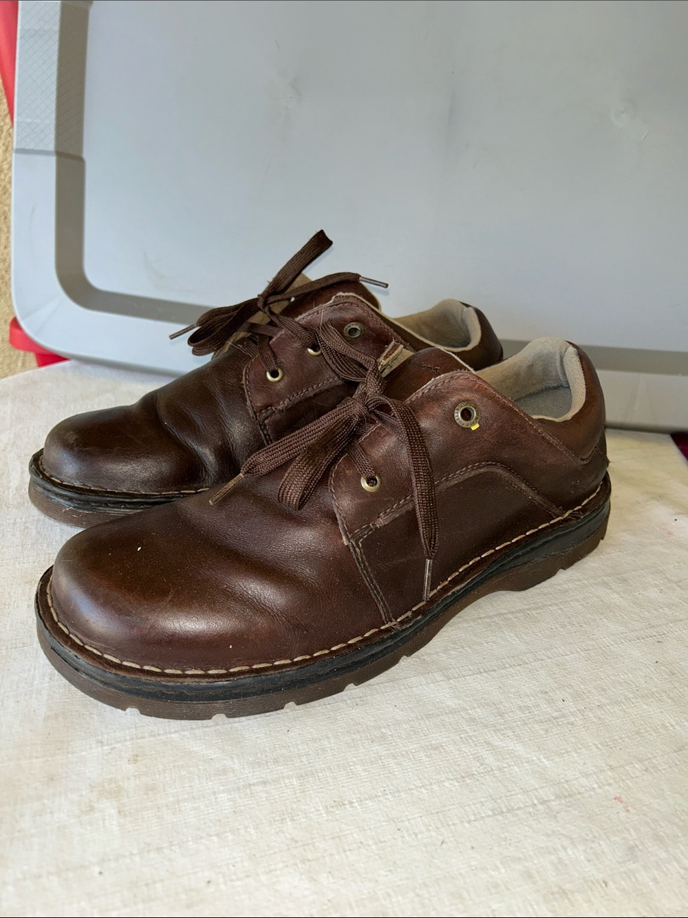 Dr. Martens Men's Brown Leather Lace-Up Oxfords